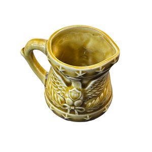 Vintage Harvest Gold American Eagle & Stars 1/2 Measuring Cup (made in Japan)